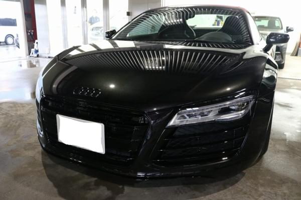 Audi R8のカーラッピング事例