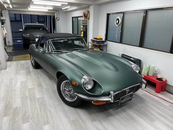 マットグリーンメタリック